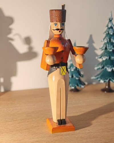 Traditionelle holzkunst - traditionelle,